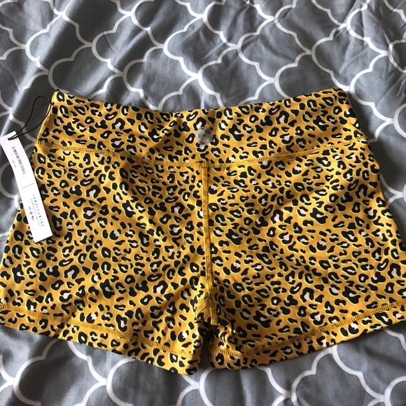 Leopard print booty shorts - Picture 4 of 6